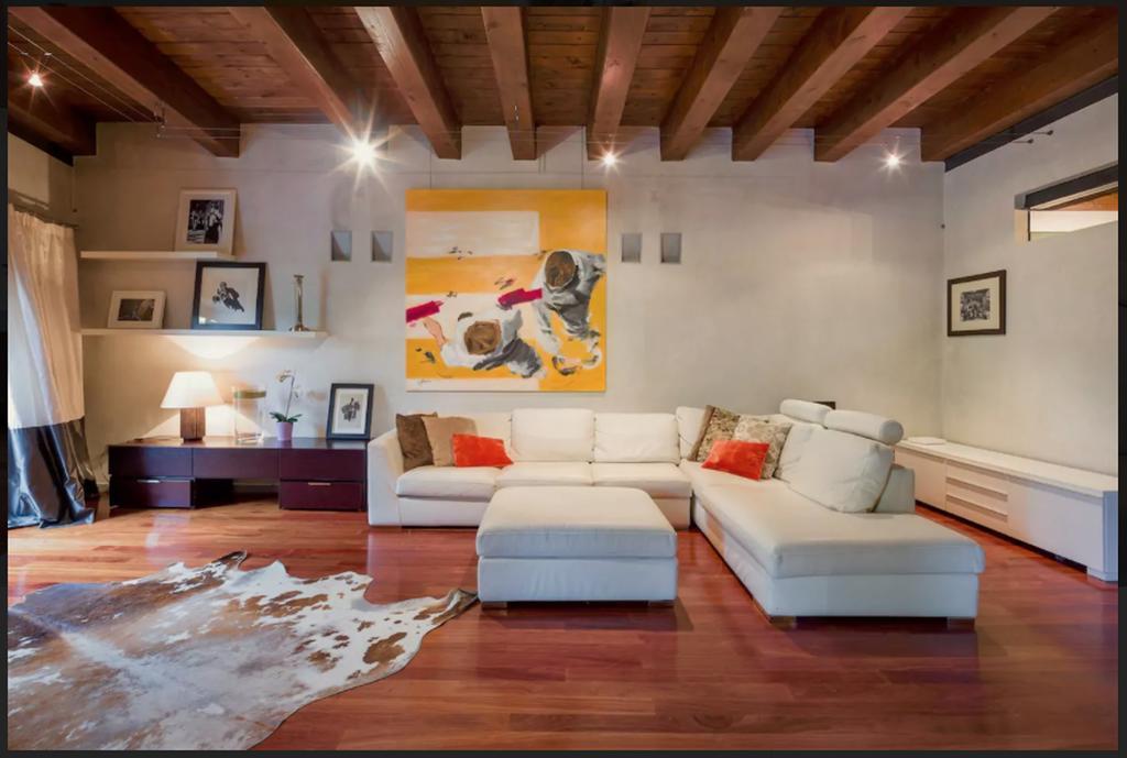 Porta Vittoria Apartment เวโรนา ภายนอก รูปภาพ
