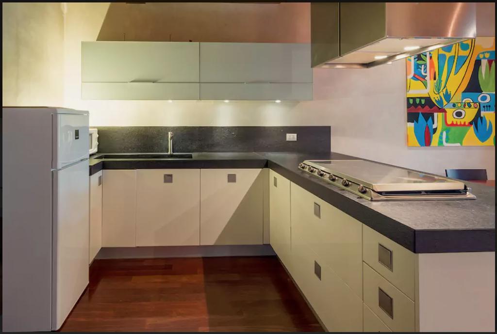 Porta Vittoria Apartment เวโรนา ภายนอก รูปภาพ